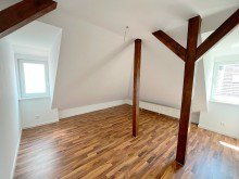 Zimmer 2 **VERMIETET** Stilvoll modernisierte Wohnung im beliebten Martinsviertel