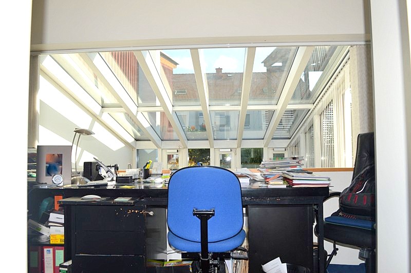 lichtdurchflutetes Arbeitszimmer / Diele Haus Riedstadt-Leeheim