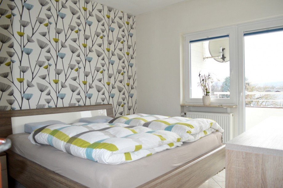 Schlafzimmer mit Balkonzugang Etagenwohnung Gro�-Umstadt
