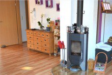 ... mit gem�tlichem Kaminofen **VERKAUFT** �kologisch gebaute sehenswerte gro�z�gige sonnige Doppelhaush�lfte
