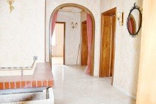Diele **VERKAUFT** Einfamilienhaus mit ca. 100 m� Wfl. auf einer Ebene zuz. wohnraumm��ig ausgebautes UG