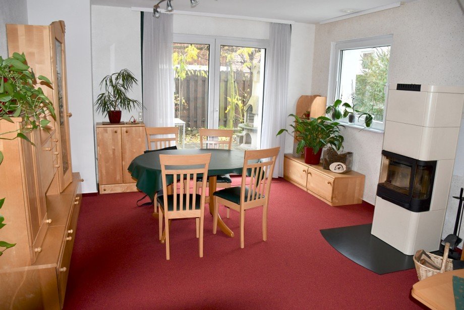 Essbereich mit Gartenzugang Doppelhaush�lfte Reinheim